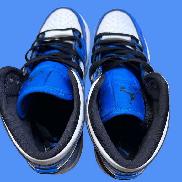 AIR JORDAN 1 SIGNAL BLUE - Picture 7 of 15